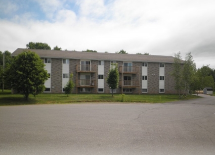 Riverview Court Apartments in Wolfville, NS - Building Photo