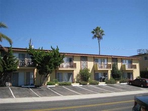 Jewell St Apartments in San Diego, CA - Building Photo - Building Photo