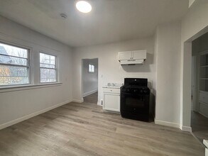 3593 E 74th St in Cleveland, OH - Building Photo - Building Photo