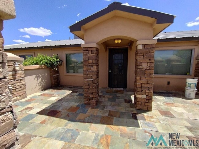 3790 Rockhound Rd SW in Deming, NM - Building Photo - Building Photo