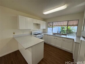 1054-1054 Meahale Pl in Waipahu, HI - Building Photo - Building Photo