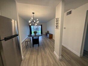 719 S Beach St in Daytona Beach, FL - Building Photo - Building Photo