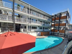 Amberwood Drive in South Pasadena, CA - Building Photo