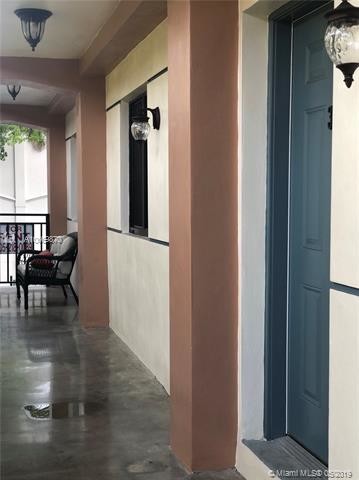 2268 SW 8th St-Unit -3-C in Miami, FL - Building Photo