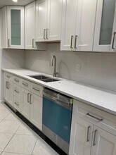 2070 Yarmouth E in Boca Raton, FL - Foto de edificio - Building Photo