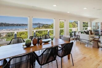 118 Cazneau Ave in Sausalito, CA - Foto de edificio - Building Photo