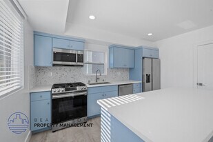 1825 S. Gaffey St. in San Pedro, CA - Building Photo