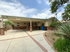 6839 Enfield Ave in Los Angeles, CA - Building Photo - Building Photo