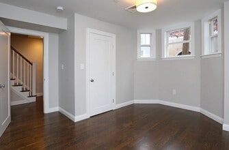 75 Goddard Ave, Unit 3 in Brookline, MA - Foto de edificio - Building Photo