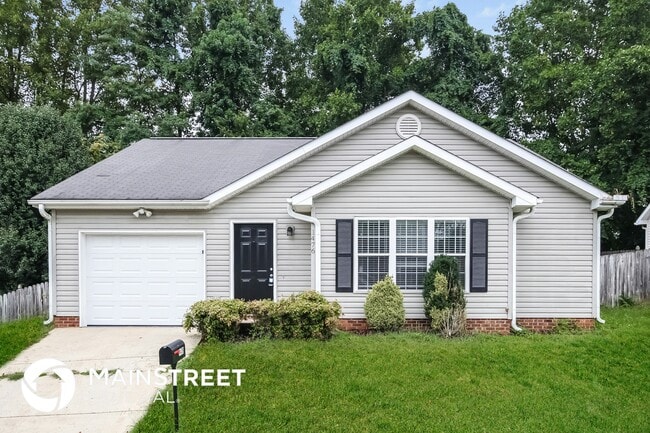 property at 1476 Lewisburg Pointe Dr