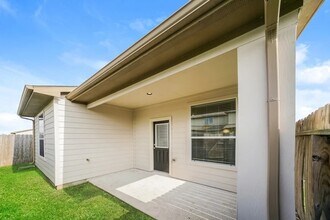 12215 Roy Mix Bohn Lane in Houston, TX - Building Photo - Building Photo