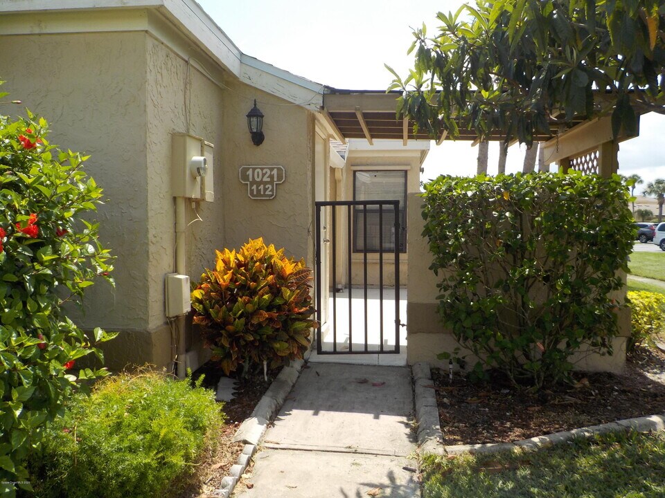 1021 Abada Ct NE in Palm Bay, FL - Building Photo