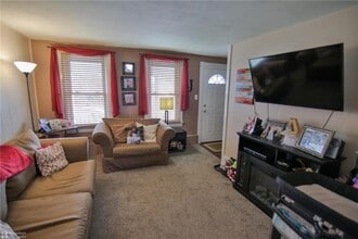 2238 2nd St in Easton, PA - Building Photo - Building Photo