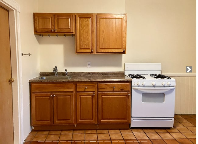 258 Beacon St, Unit 7-3 in Somerville, MA - Building Photo - Building Photo