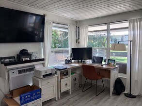 755 SW Rustic Cir in Stuart, FL - Foto de edificio - Building Photo