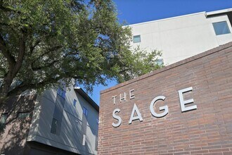 1702 S Lamar Blvd in Austin, TX - Building Photo - Building Photo