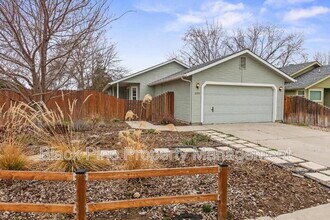 6003 N Waterside Pl in Garden City, ID - Building Photo - Building Photo