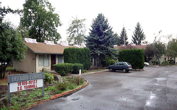 Eastwood Estates in Gresham, OR - Building Photo