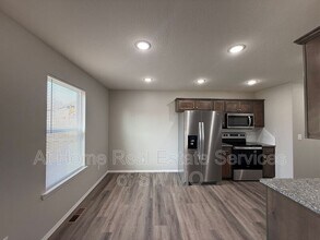 820 E Watermill Cir in Ozark, MO - Building Photo - Building Photo