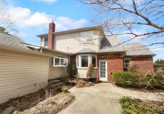 1363 Edgewood Blvd