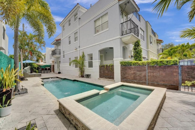 property at 2515 NE 18th St