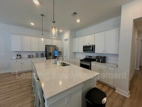 125 Trumpet Vine Dr in Summerville, SC - Building Photo - Building Photo