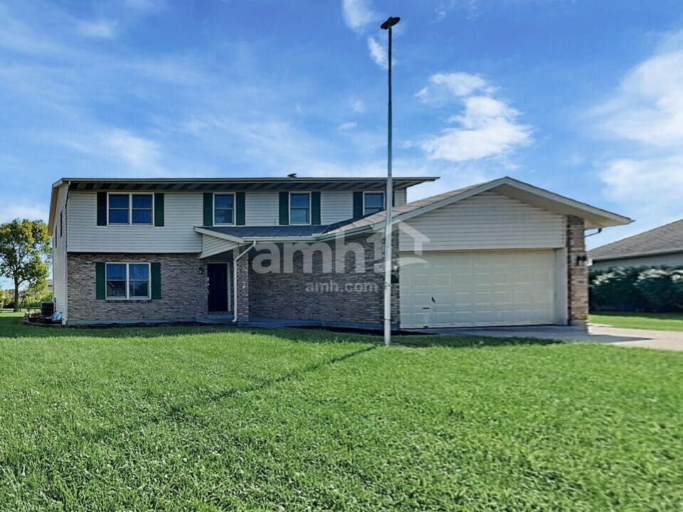 6588 Taylor Trace Ln in Fairfield Township, OH - Building Photo