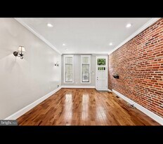 15 N Patterson Park Ave in Baltimore, MD - Building Photo