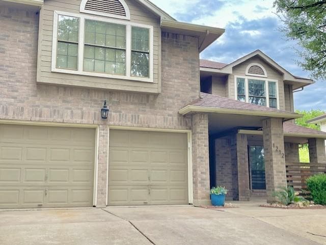 property at 1212 Weatherford Dr