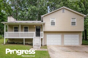 187 Davis Mill Dr in Dallas, GA - Building Photo