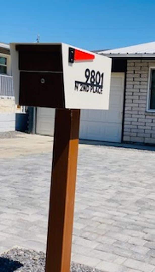 9801 N 2nd Pl in Phoenix, AZ - Building Photo - Building Photo