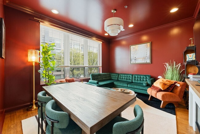 1243 W Madison St in Chicago, IL - Building Photo - Building Photo