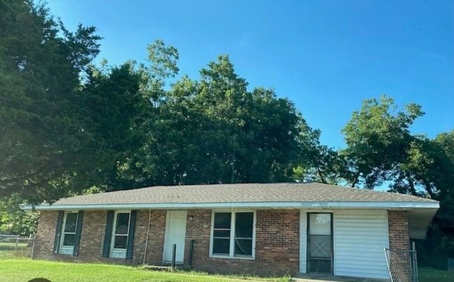 property at 117 Cascade Cir