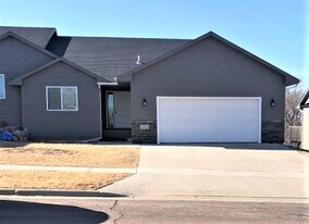 1203 N Archer Ave in Sioux Falls, SD - Building Photo