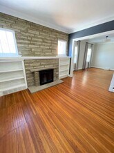 621 Atalanta Ave in Webster Groves, MO - Building Photo - Building Photo