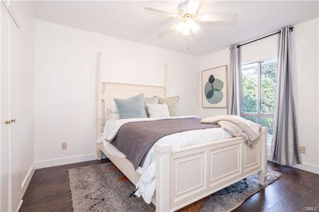 16216 Plummer St in Los Angeles, CA - Building Photo - Building Photo