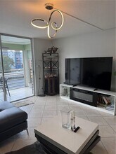 505 E Dania Beach Blvd, Unit 4-3I in Dania Beach, FL - Building Photo - Building Photo