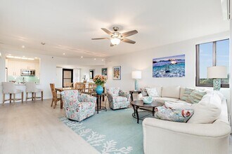 16940 W Bay Dr in Jupiter, FL - Building Photo - Building Photo