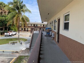 1101 N 22nd Ave-Unit -6 in Hollywood, FL - Building Photo - Building Photo