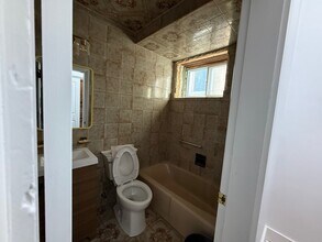 33 Elmwood St in Revere, MA - Building Photo - Building Photo