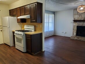 12803 Tomanet Trail in Austin, TX - Building Photo - Building Photo