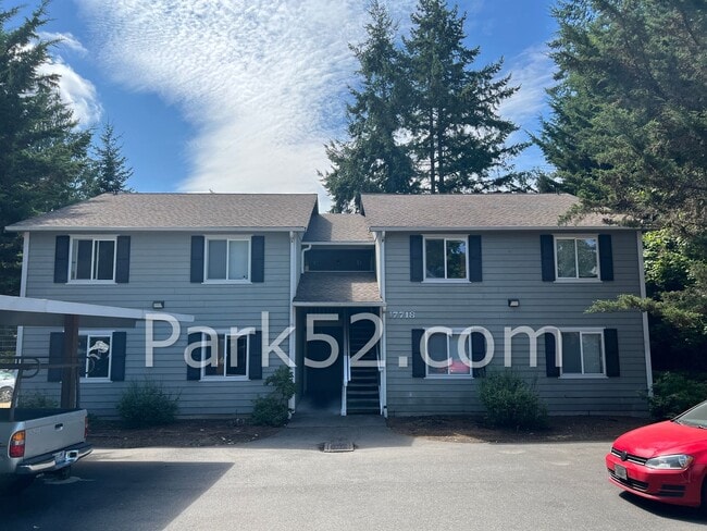 property at 17718 85th Ave Ct E