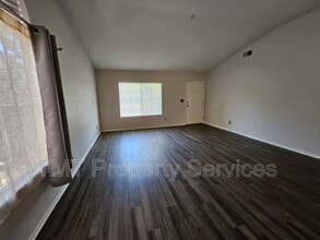 3533 Des Moines Dr in Stockton, CA - Building Photo - Building Photo
