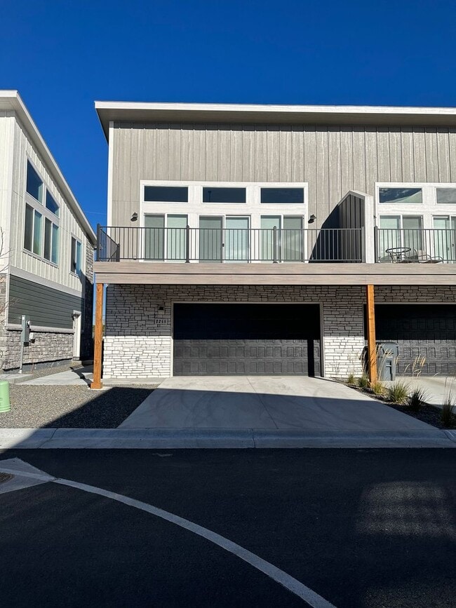 property at 226 Miller Ln