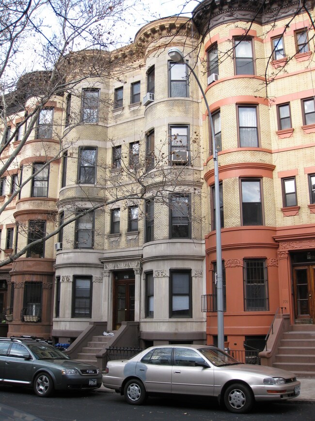 707 Carroll St in Brooklyn, NY - Building Photo - Building Photo