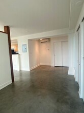 1205 SW Cardinell Dr in Portland, OR - Building Photo - Building Photo