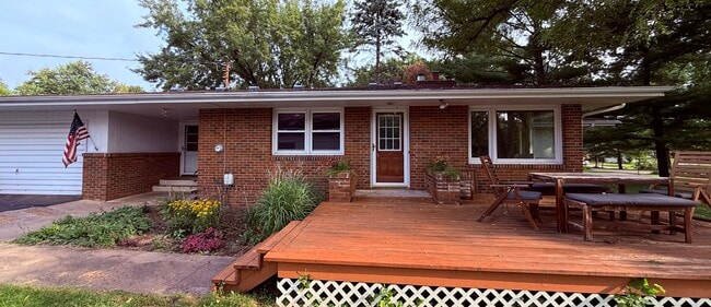 7036 Willow Ln in Brooklyn Center, MN - Building Photo - Building Photo