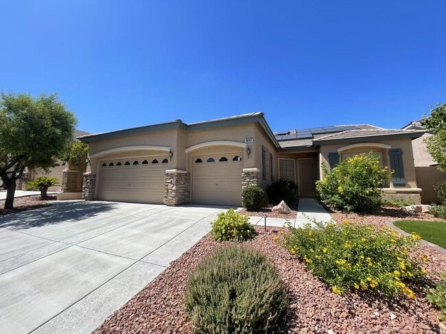 10704 Warrior Ct in Las Vegas, NV - Building Photo - Building Photo