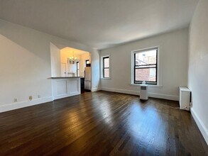 542 Commonwealth Ave, Unit 53 in Boston, MA - Building Photo - Building Photo
