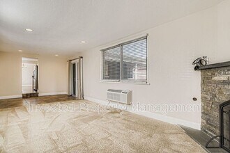 2400 Pontiac St in Denver, CO - Building Photo - Building Photo